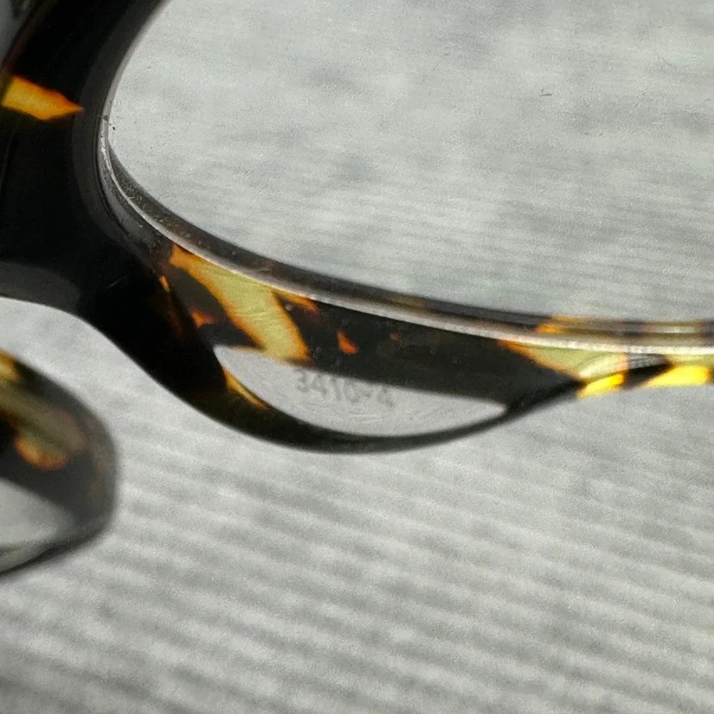 Warby Parker Gillian M 302 Tortoise Shell Y2K Eyeglasses Frames 52-20-145 Unisex